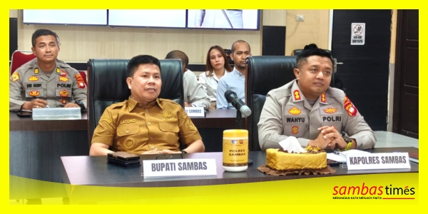 Bupati Sambas H Satono bersama Kapolres Sambas AKBP Wahyu Jati Wibowo pada Rapat Koordinasi (Rakor) lintas sektoral membahas mekanisme pembiayaan sektor pertanian jagung, Senin (9/3/2026).