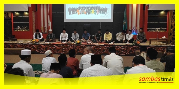 Buka Puasa Bersama yang digelar DPRD Kabupaten Sambas, di Ruang Sidang Utama Kantor DPRD Sambas, Senin (9/3/2026).
