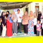 Tim PKM Poltesa mengabadikan momen foto bersama usai Edukasi BTP kepada Kelompok Pangan Sirup di Desa Gapura, Kecamatan Sambas, Kabupaten Sambas. 
