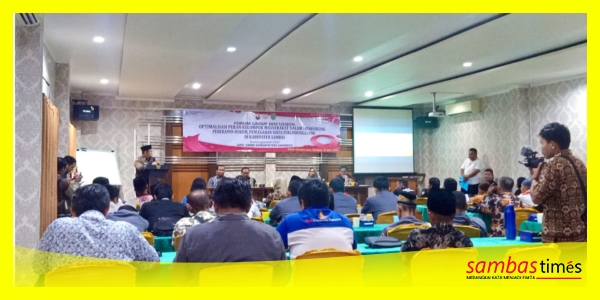 Suasana FGD Optimalisasi Peran Kelompok Masyarakat Dalam Mendukung Penerapan Hukum, Pencegahan Serta Perlindungan PMI di Kabupaten Sambas, Kamis (21/5/2026).