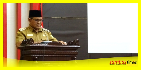 Wakil Bupati Sambas Heroaldi Djuhardi Alwi menyampaikan Raperda Pertanggungjawaban APBD TA 2025, di Ruang Sidang Utama Kantor DPRD Sambas, Selasa (9/6/2026).