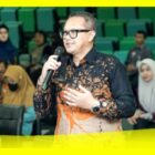 Riza Sunanda Kadis Kominfo Kabupaten Sambas menyampaikan komitmen Pemda Sambas pada kegiatan Strategis Regional Diskominfo Kalbar belum lama ini di Pontianak.
