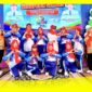 Atlet YJI Cabang Sambas mengabadikan foto bersama pada pelepasan Kontingen Kabupaten Sambas pada Porprov II di Kota Singkawang, Selasa (7/7/2026).