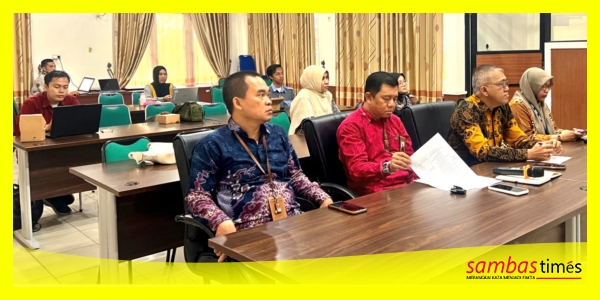 Direktur Poltesa bersama unsur pimpinan dan dosen pada Penandatangan MoA secara virtual bersama Politeknik METrO Betong Sarawak, Jumat (14/8/2026).