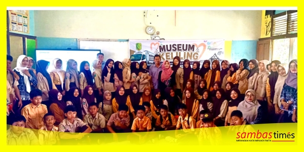 Kabid Kebudayaan Dinas Pendidikan Kabupaten Sambas, Utami Tri Andayani bersama Kepala UPTD, Kepala Sekolah dan Pelajar SMPN 4 Paloh, Desa Temajuk, Kabupaten Sambas, Sabtu (22/8/2026).