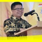 Bupati Sambas H Satono saat menyampaikan sambutan pada Musda XI Partai Golkar Kabupaten Sambas di Aula salah satu Hotel di Sambas, Minggu (30/8/2026).