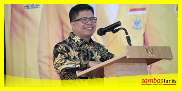 Bupati Sambas H Satono saat menyampaikan sambutan pada Musda XI Partai Golkar Kabupaten Sambas di Aula salah satu Hotel di Sambas, Minggu (30/8/2026).