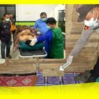 Petugas Kepolisian Polsek Pemangkat, Polres Sambas melakukan olah TKP ditemukan korban meninggal dalam rumah, Minggu (30/8/2026) lalu. Insert, korban dilakukan pemeriksaan medis di RSUD Pemangkat.