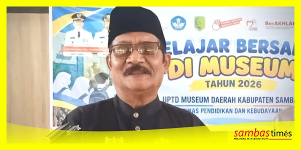 Mustafa Munzir Budayawan Kabupaten Sambas pada rangkaian kegiatan Pameran Temporer 2026 di UPTD Museum Daerah Kabupaten Sambas, Rabu (9/9/2026).