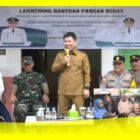 Bupati Sambas pada kegiatan penyaluran bantuan Pangan Beras di Desa Gapura, Kecamatan Sambas, Kabupaten Sambas, 21 September 2026 lalu.