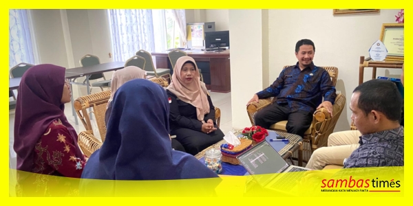 Bawaslu Kabupaten Sambas melakukan pengawasan tahapan Pleno PDPB Triwulan III Tahun 2026 antara KPU dan Disdukcapil Kabupaten Sambas, Kamis (24/9/2026).