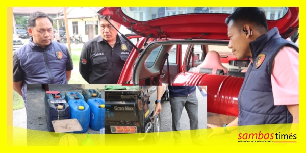 Polres Sambas mengamankan Dua Penyalahgunaan BBM Bersubsidi dan Barang Bukti di Mapolres Sambas.