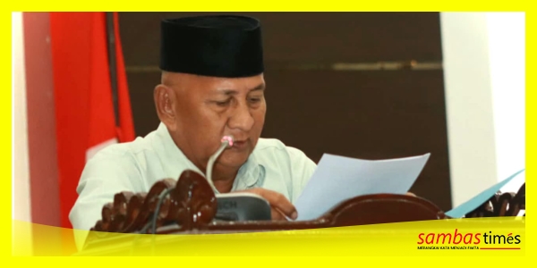 H As’an Juru Bicara Fraksi Nasdem menyampaikan paparan fraksinya pada Rapat Paripurna DPRD Sambas di Ruang Sidang Utama Kantor DPRD Sambas, Selasa (27/10/2026).