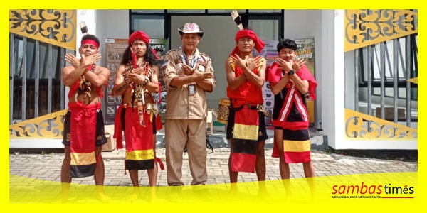 Akhmad Koordinator MoP Kalbar pada kegiatan di Pusat Informasi TWA Gunung Melintang, Kecamatan Sajingan Besar, Kabupaten Sambas.
